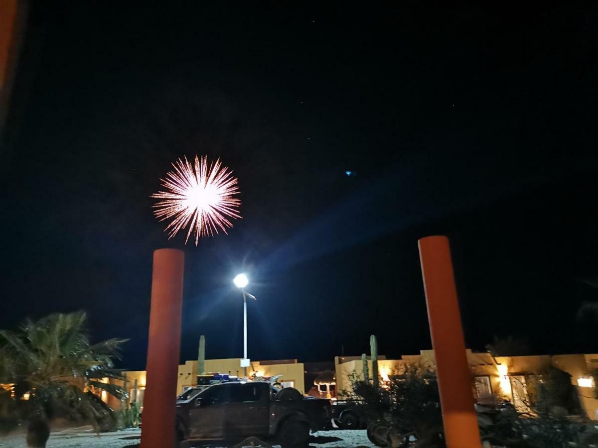 Los Vientos Hotel Bahia de Los Angeles ภายนอก รูปภาพ