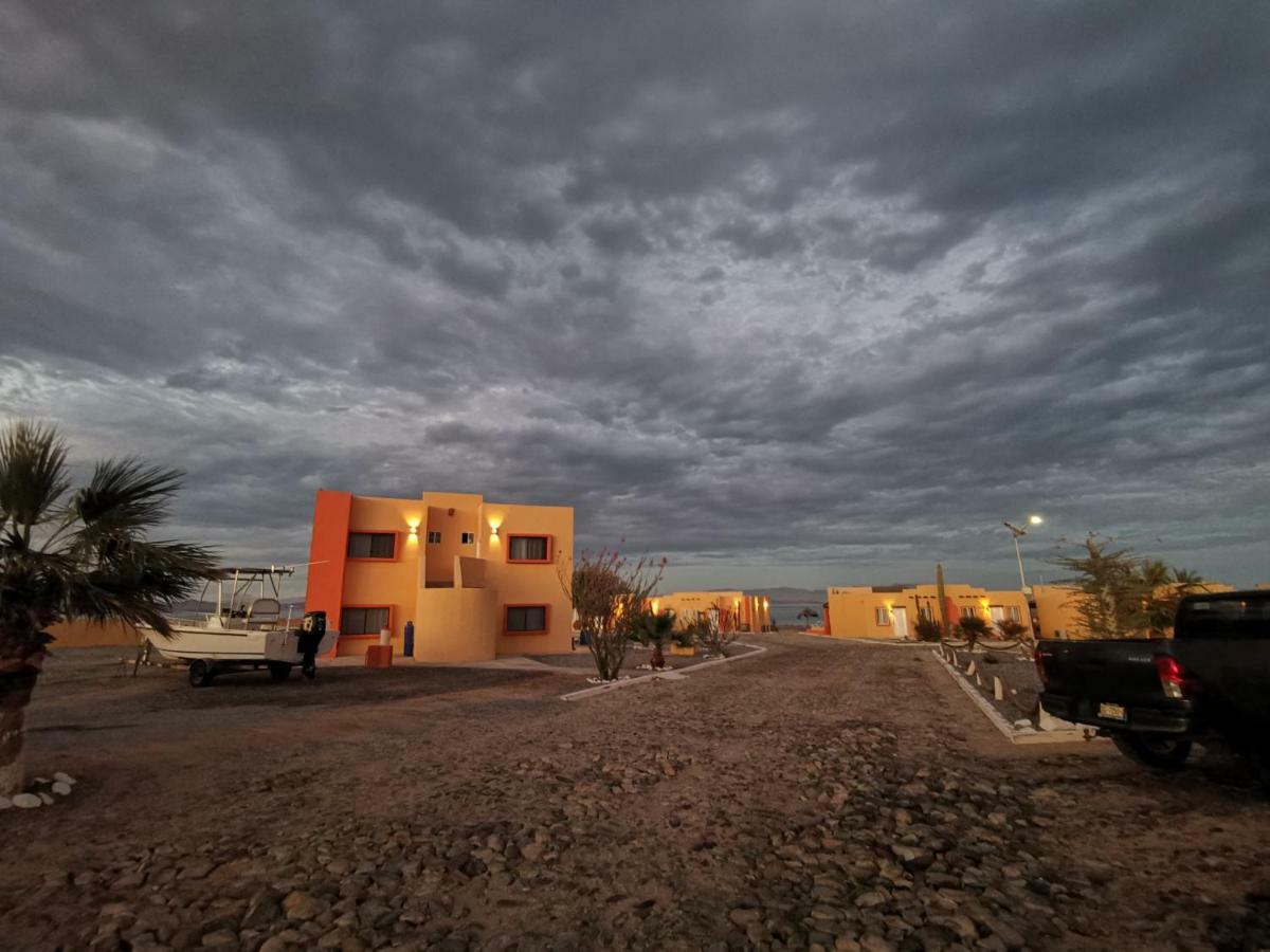 Los Vientos Hotel Bahia de Los Angeles ภายนอก รูปภาพ